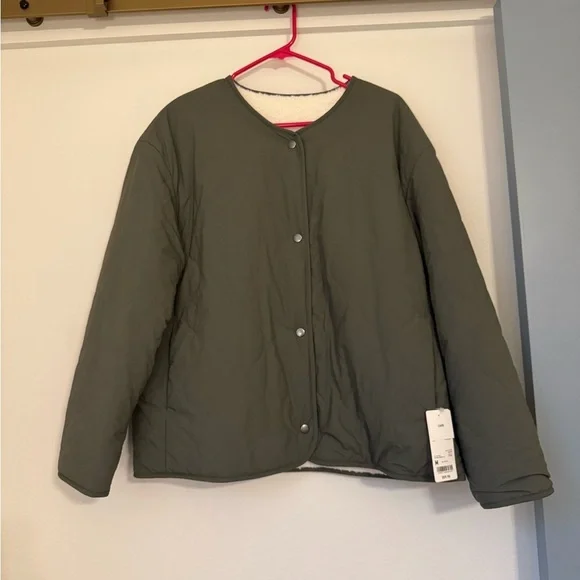 NWT Uniqlo Women’s Pile Lined Fleece Quilted Reversible Jacket Olive Green- M - Picture 2 of 9